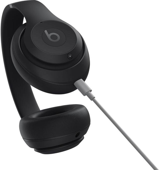https://cdn.reebelo.com/pim/products/P-BEATSBYDREBEATSSTUDIOPROWIRELESSHEADPHONES/BLK-image-4.jpg