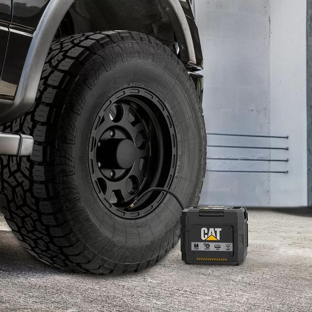 https://cdn.reebelo.com/pim/products/P-CATCUBELITHIUM4IN1PORTABLEJUMPSTARTERPPSCL3I/BLA-image-5.jpg