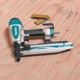 Makita AT1150A 7/16" Medium Crown Stapler 16 Ga.