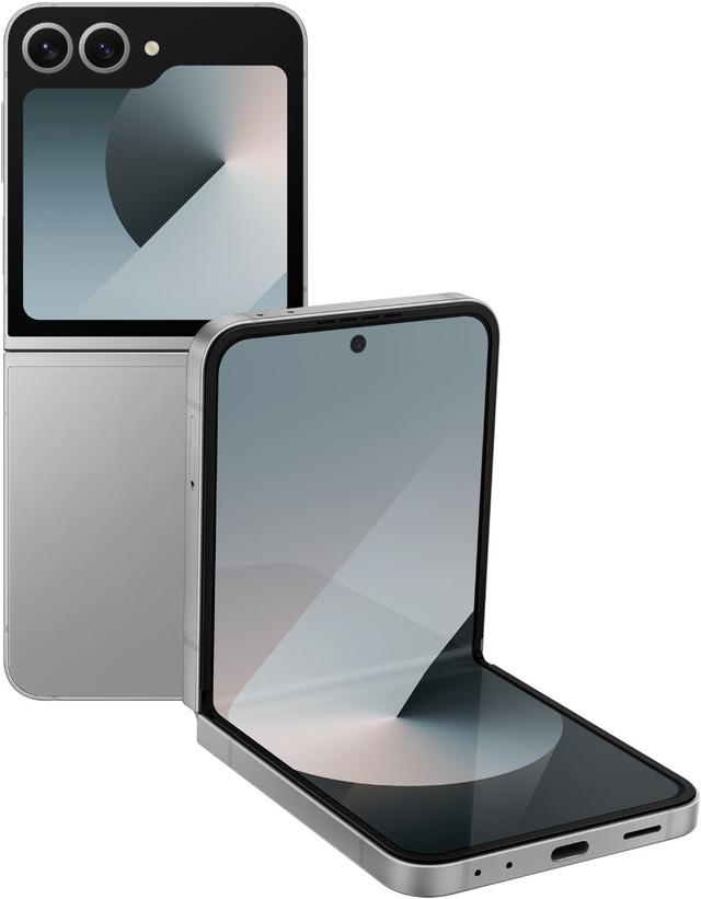 Galaxy Z Flip6 256GB in Silver Shadow in Excellent condition