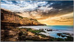 Samsung QET Series 4K UHD Display